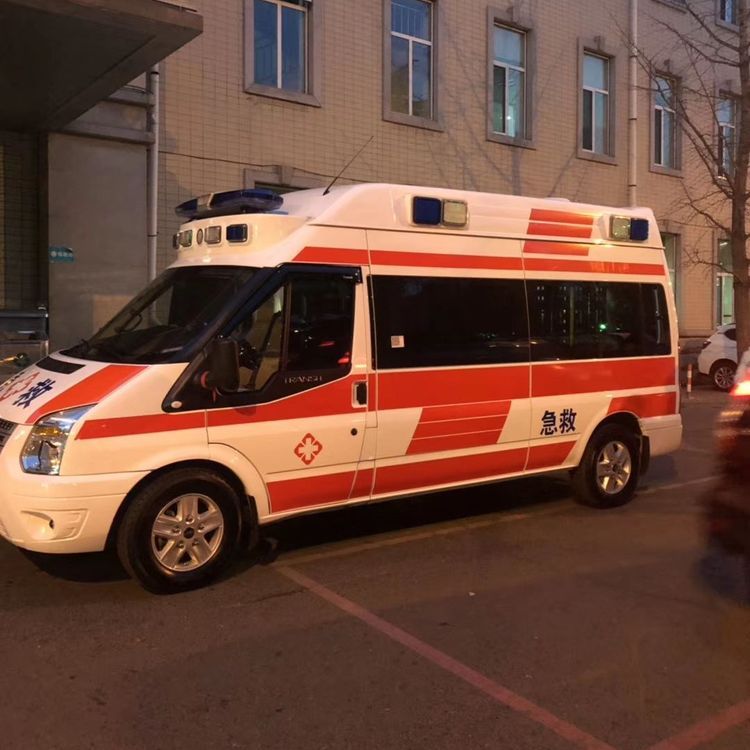方山夜间租赁救护车护送病人转院：安全转运的 8 大核心注意事项